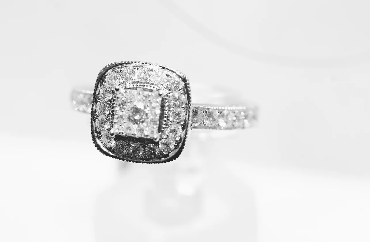 14K White Gold 1.08 Carat Diamond Ring - Image 2