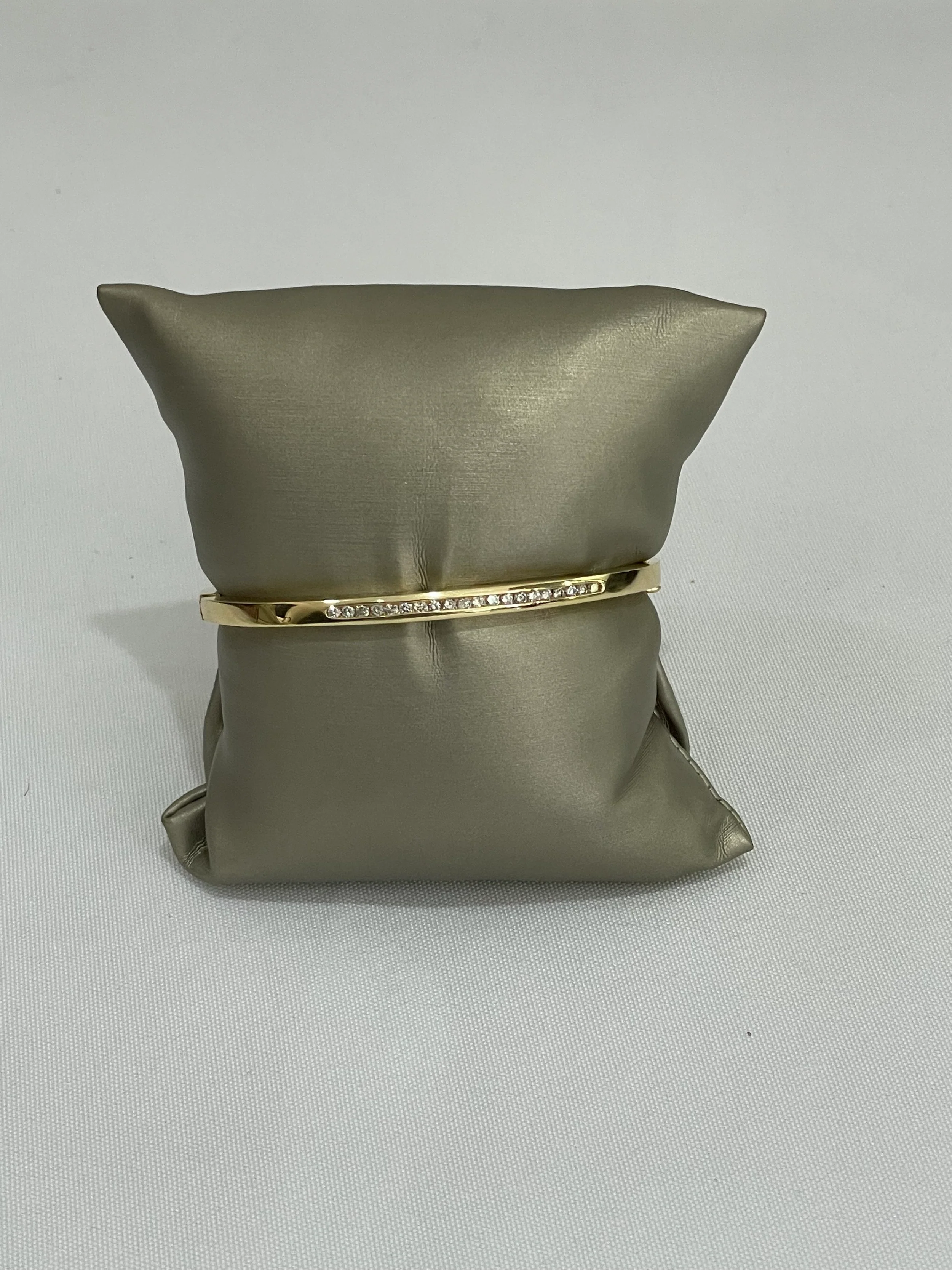 14K Gold .60 Carat Diamond Bangle Bracelet