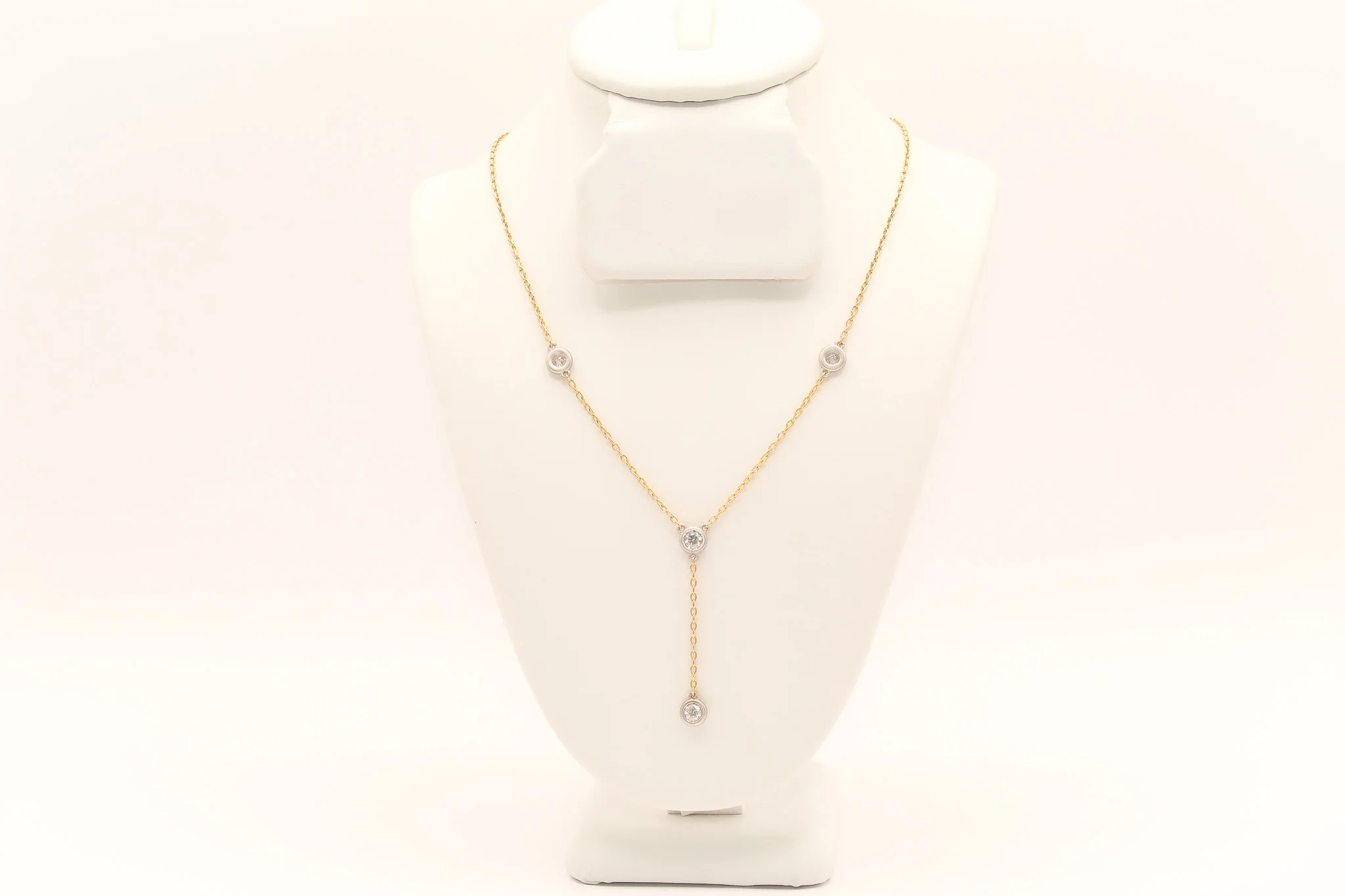 18K Gold Diamond Necklace