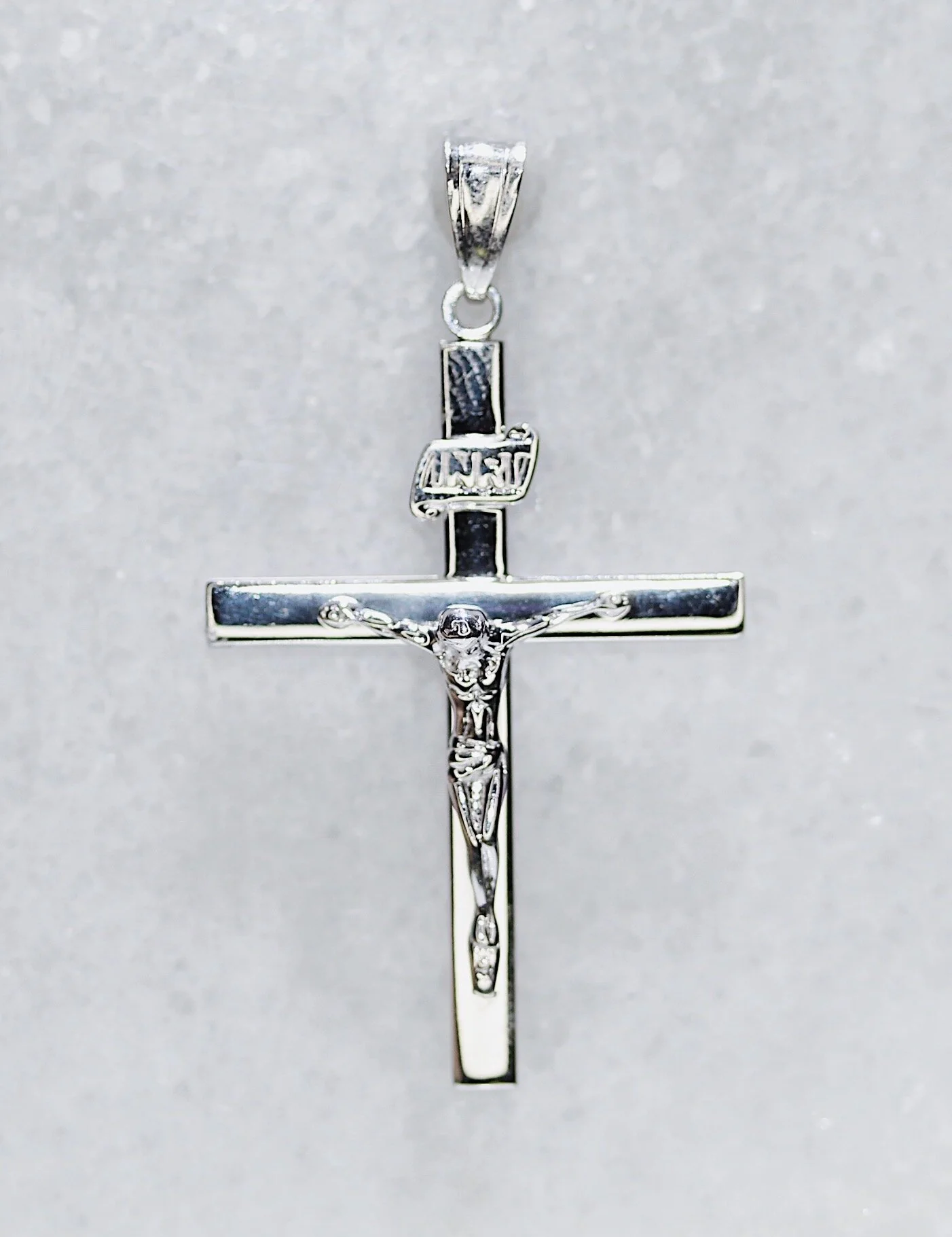 18K White Gold Cross Pendent