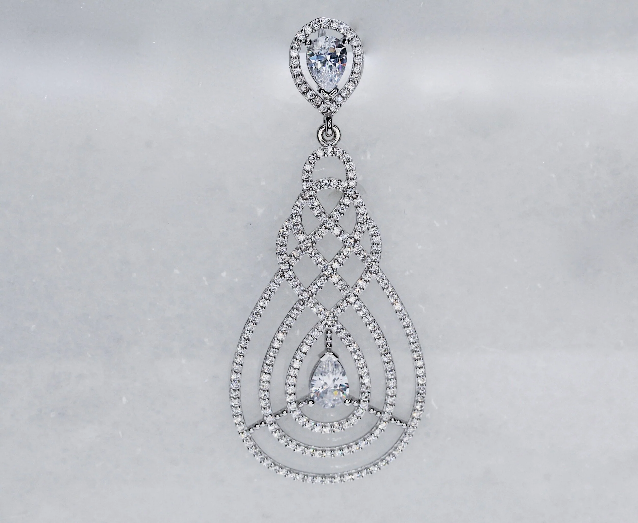 18K White Gold Pendant