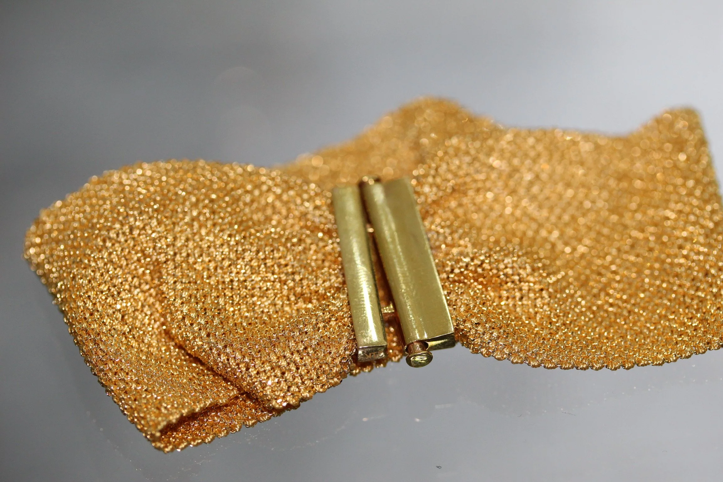 21K Gold Scarf Bracelet - Image 2
