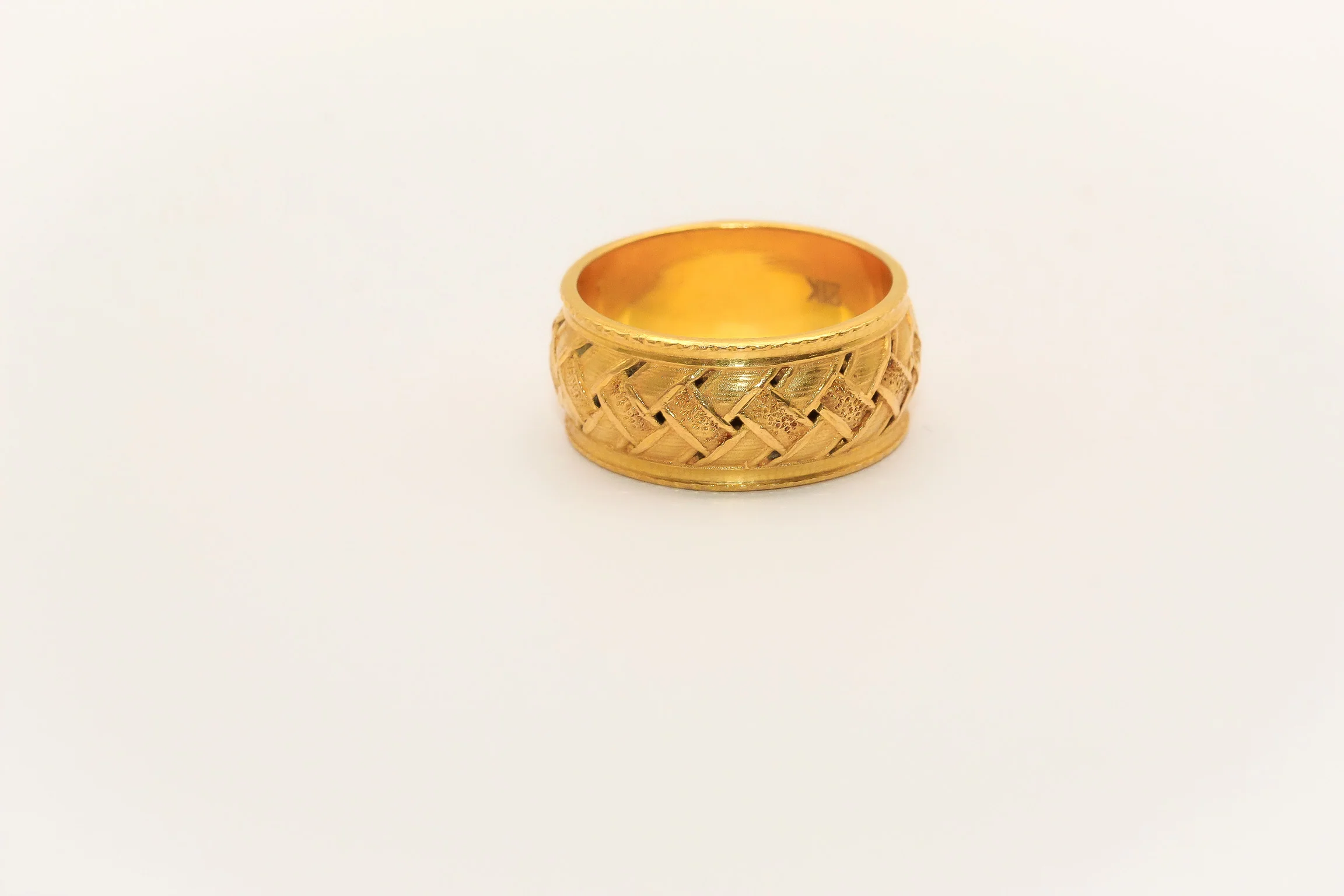 21K Gold Braided Comfort Fit Band