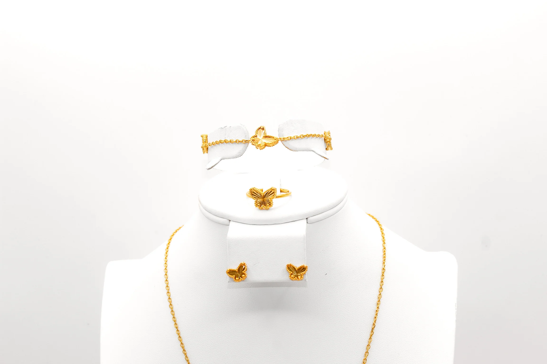 21K Gold Butterfly Set - Image 3