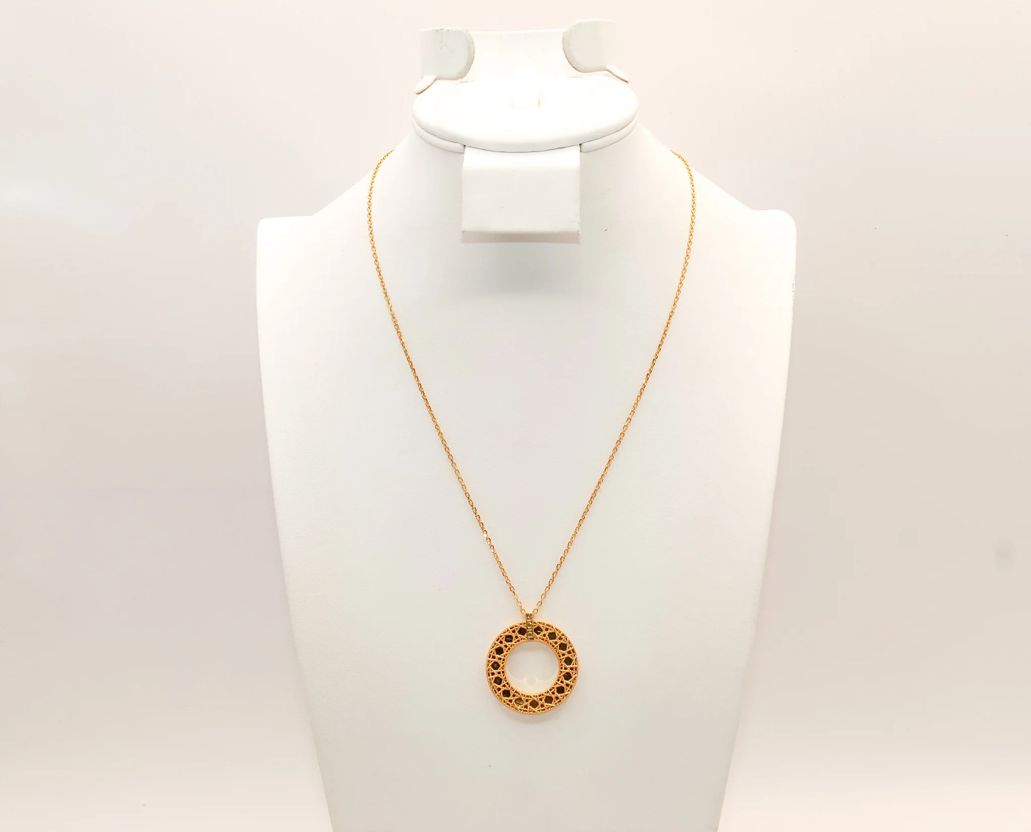 21K Gold Circle Necklace