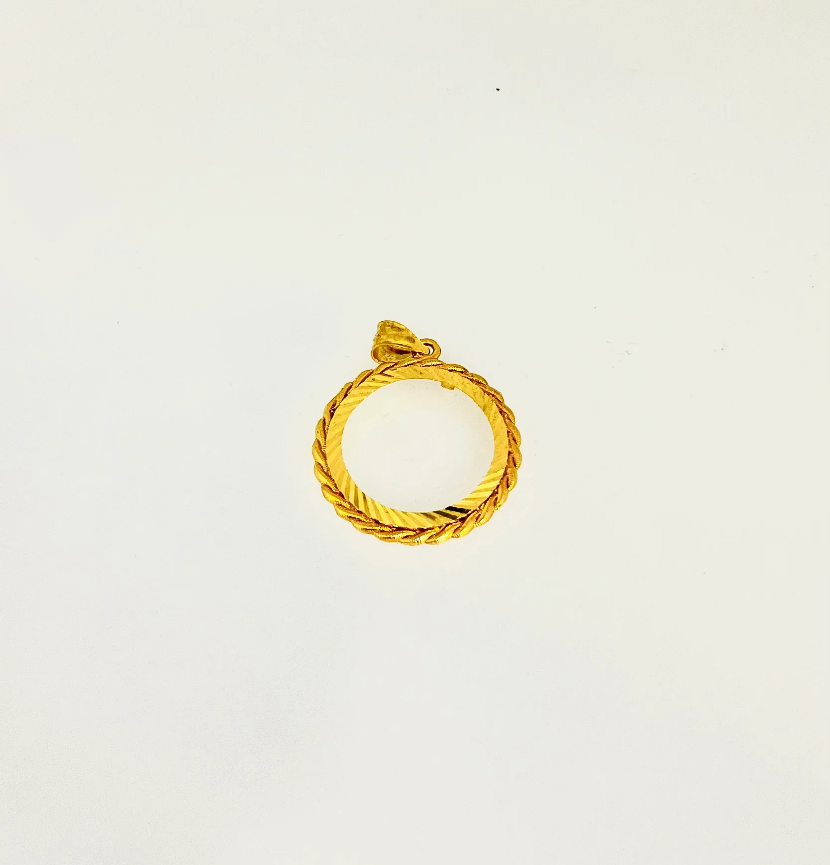 21K Gold Coin Frame Pendant