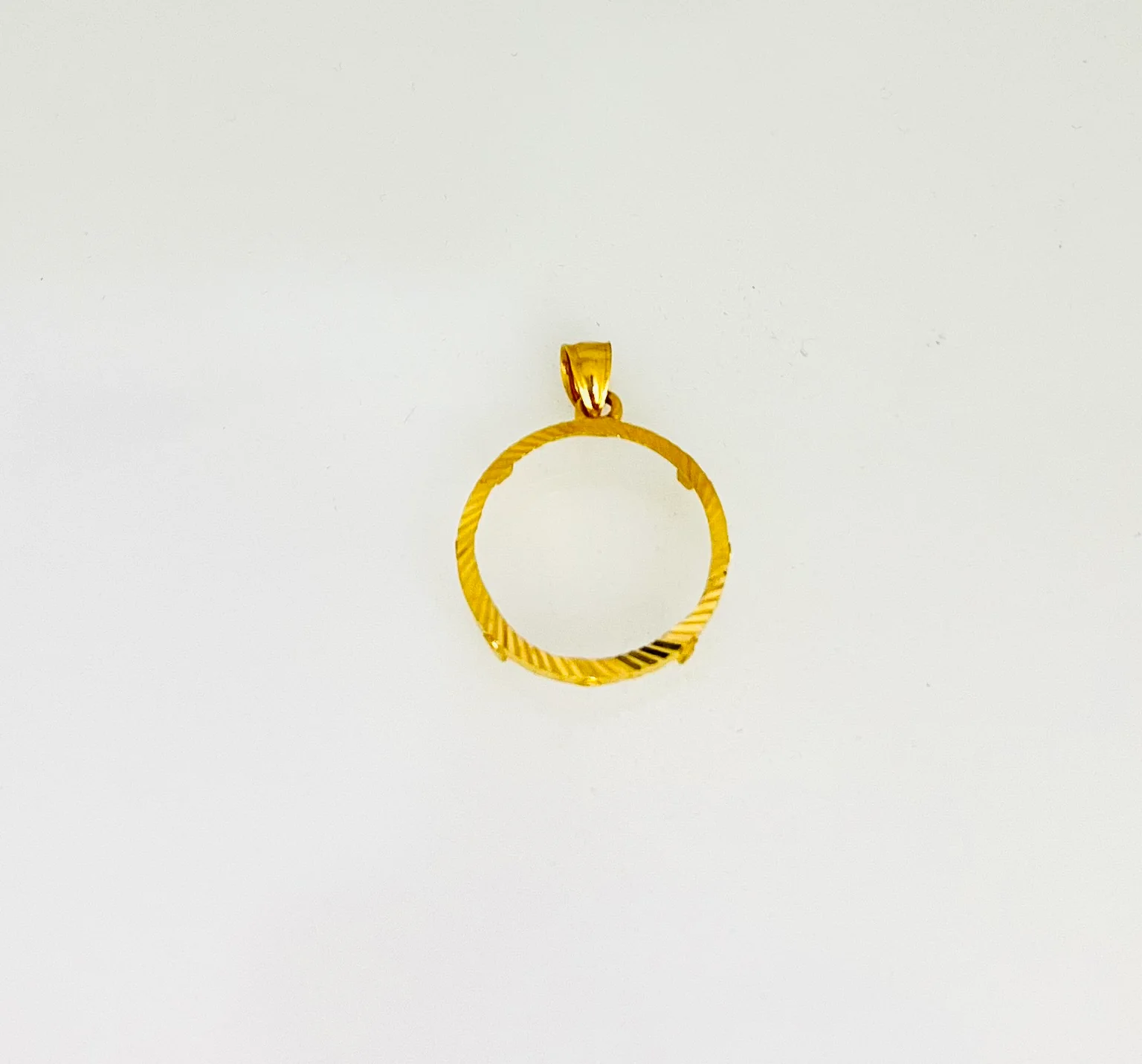 21K Gold Coin Frame Pendant