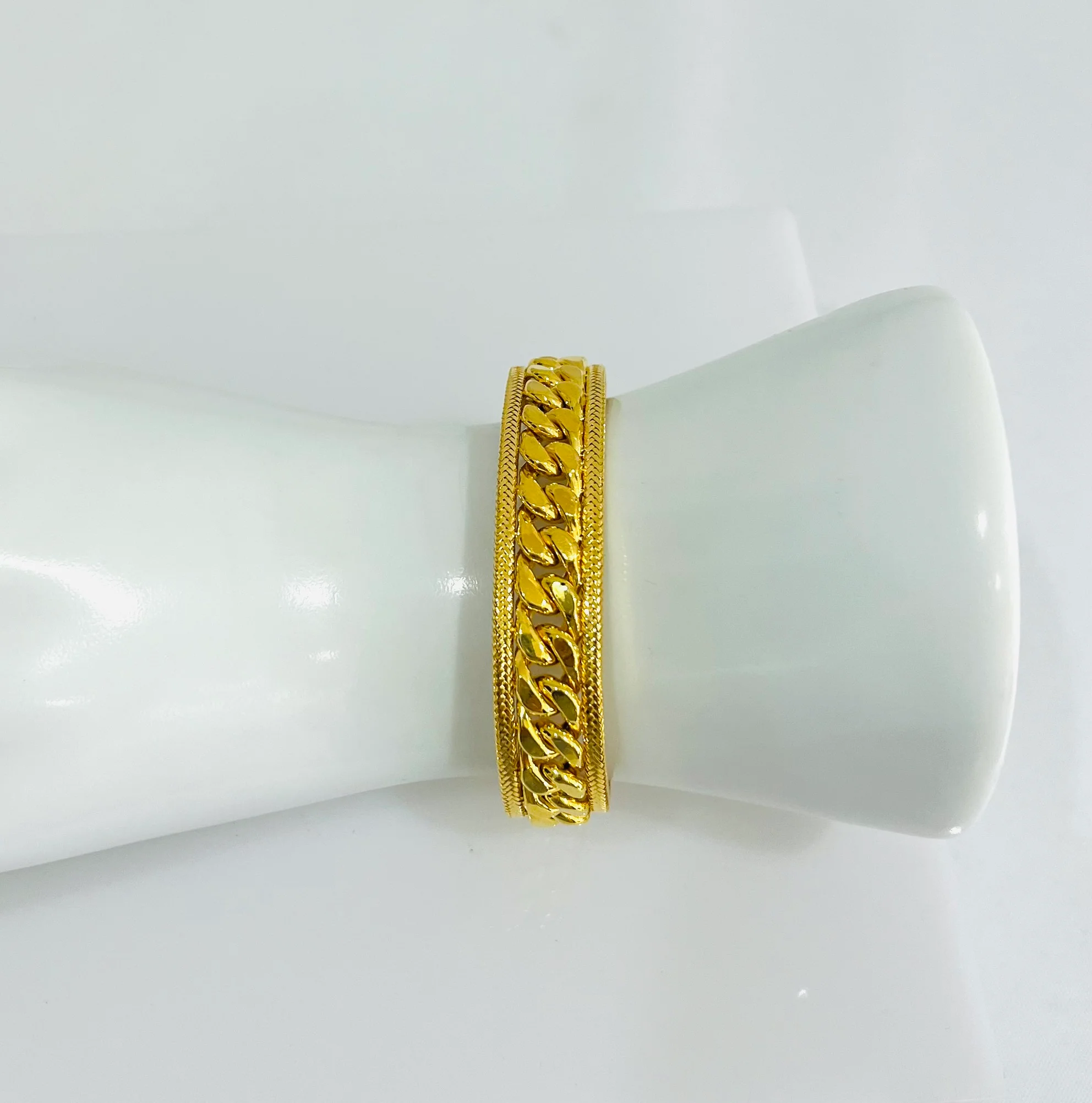 21K Gold Himo Cuban Link Cuff Bracelet - Image 4