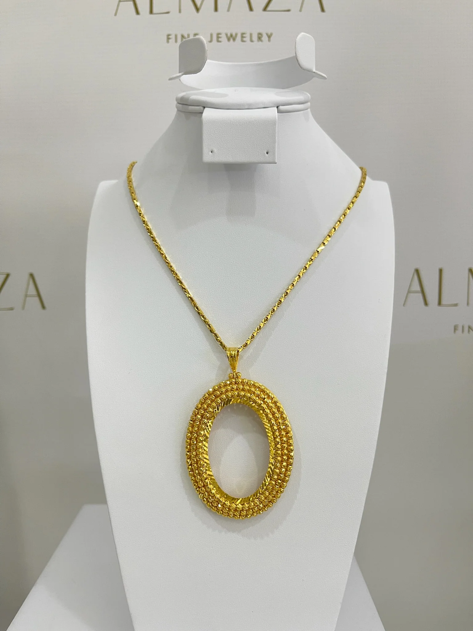 21K Gold Oval Himo Ounsa Frame Pendant