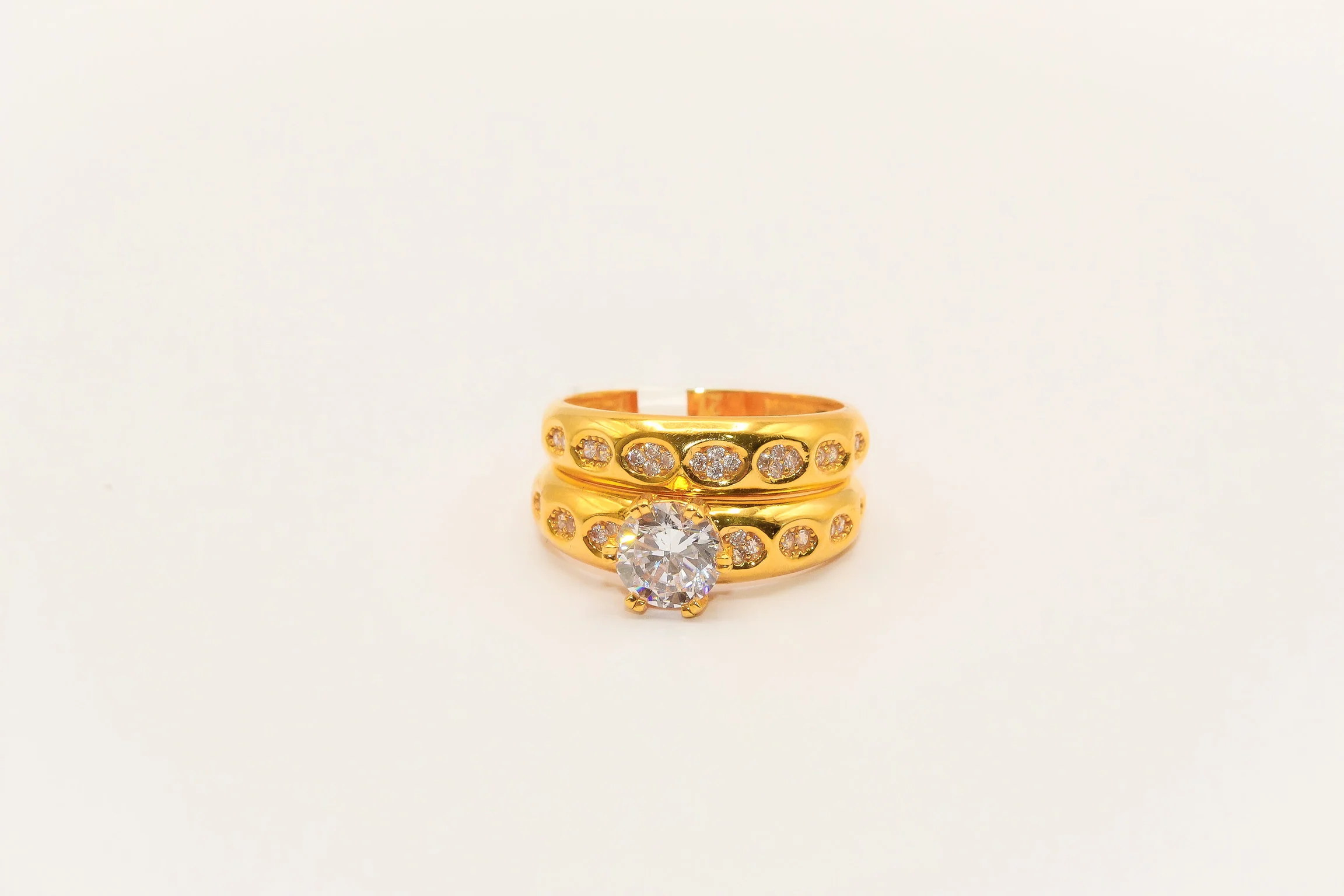 21K Gold Solitaire Wedding Ring Set