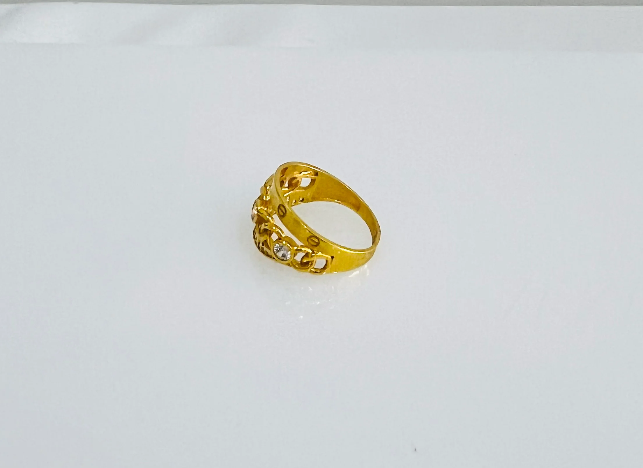 21K Gold Staked Ring - Image 3