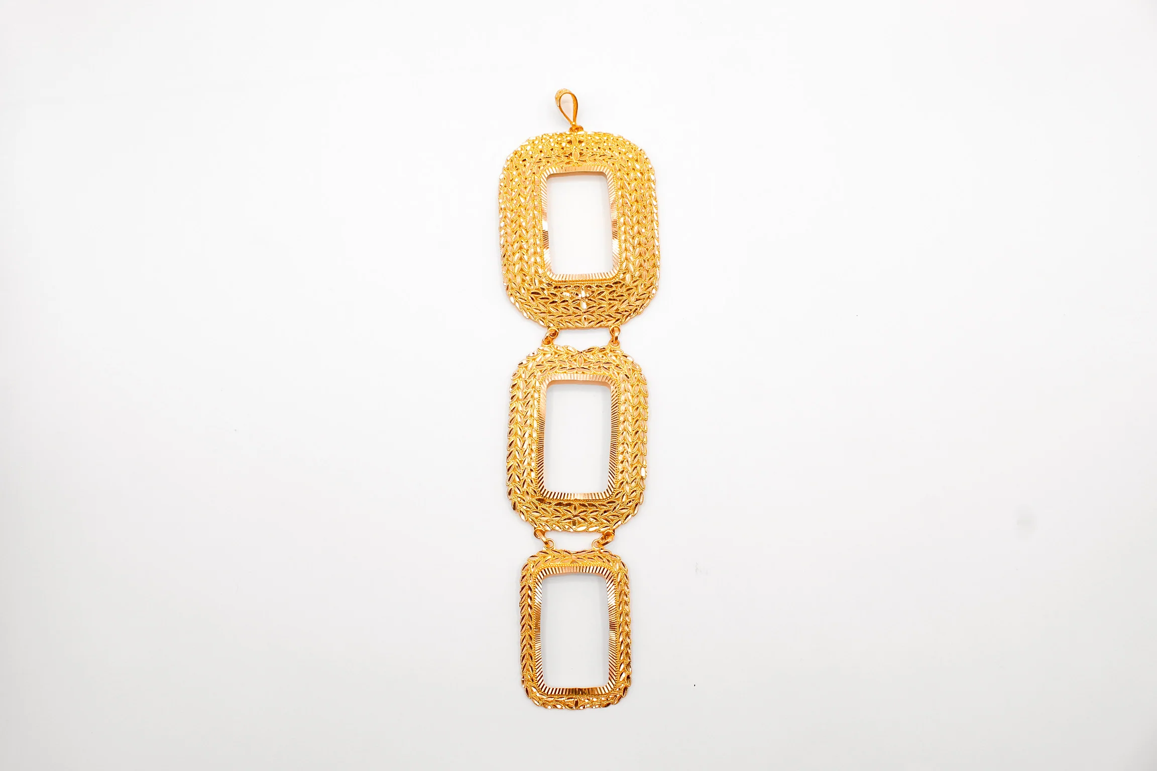 21K Gold Triple Ounsa Frame Pendant