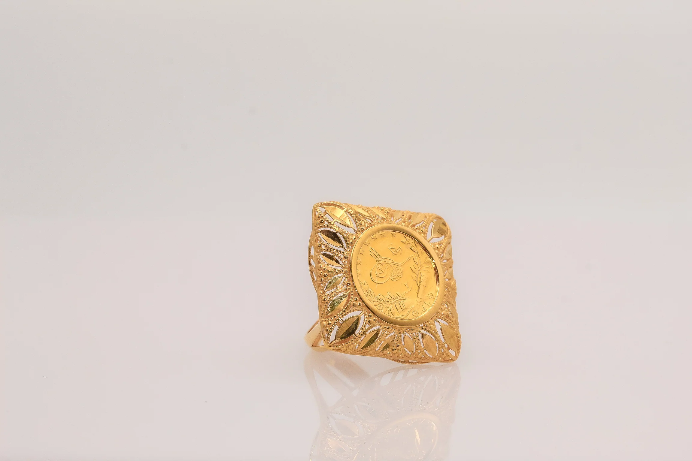 21K Gold Turkish Coin Ring - Image 2