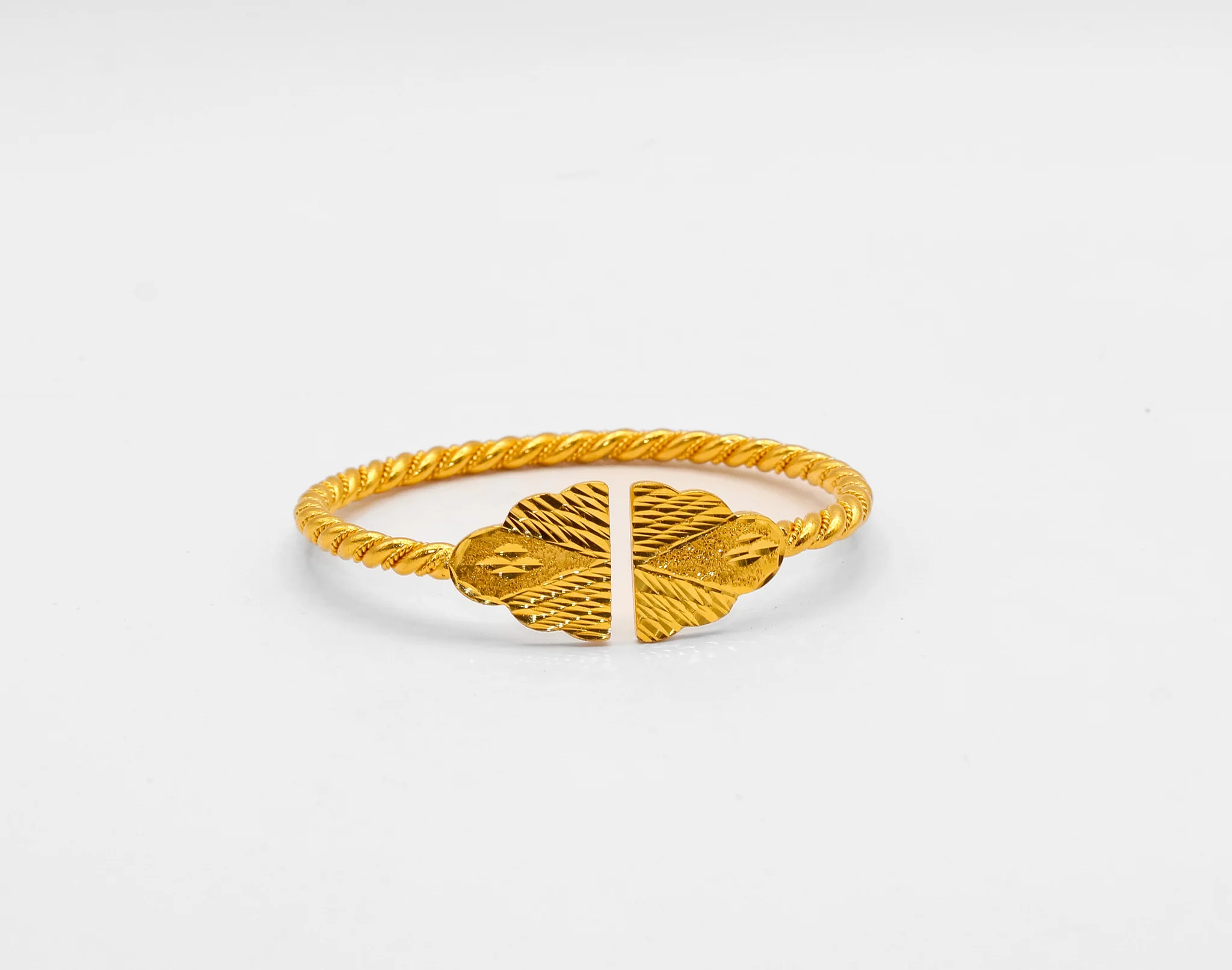 21K Gold Twist Bangle