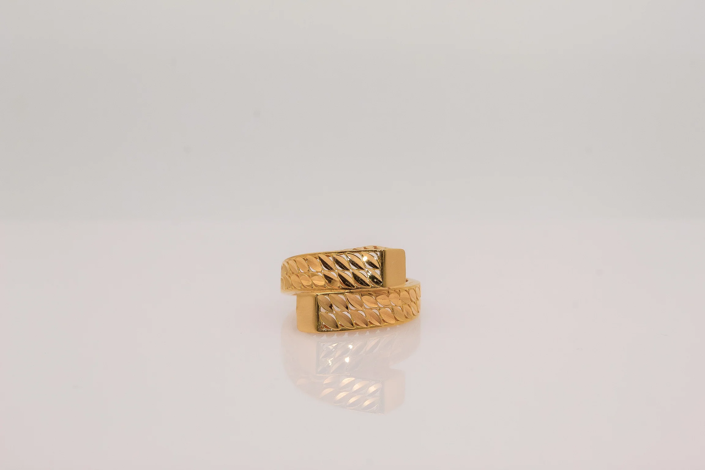 21K Gold Twist Ring